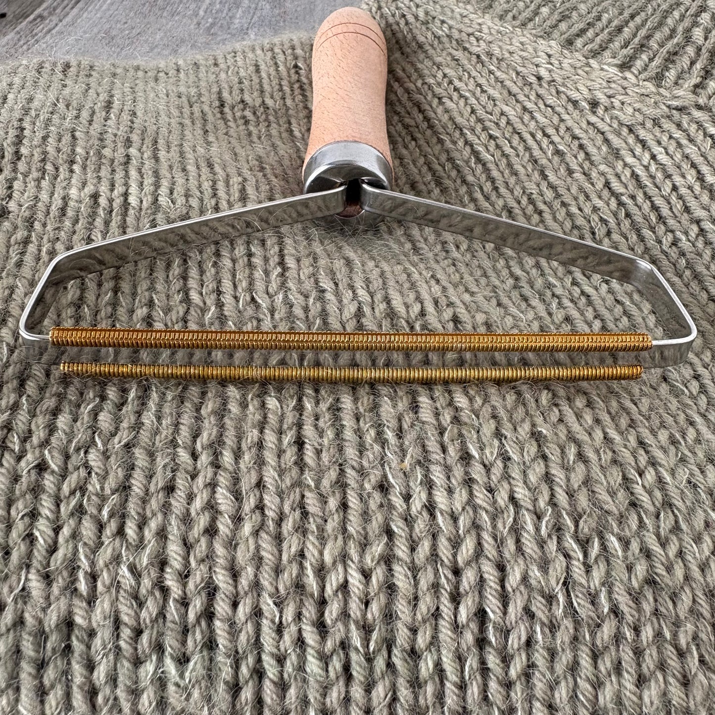 Lint Remover