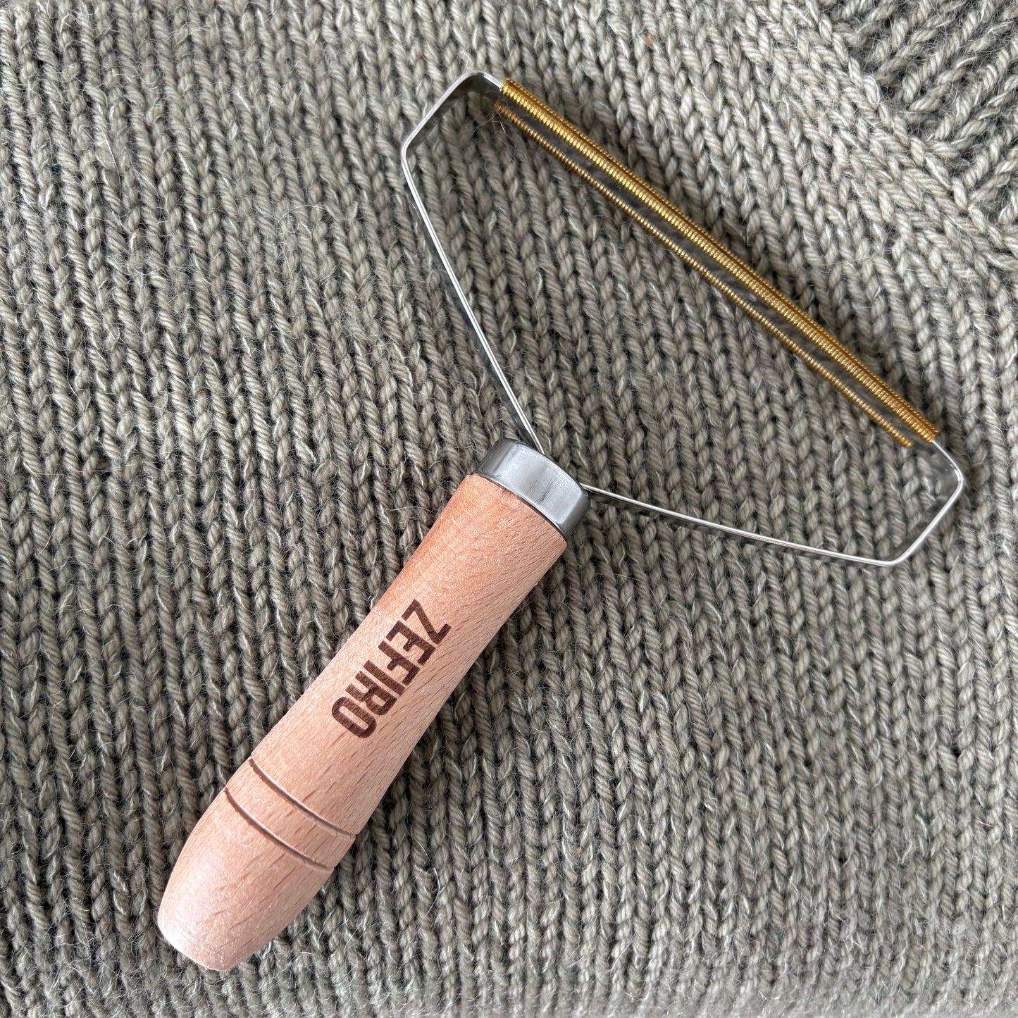 Lint Remover