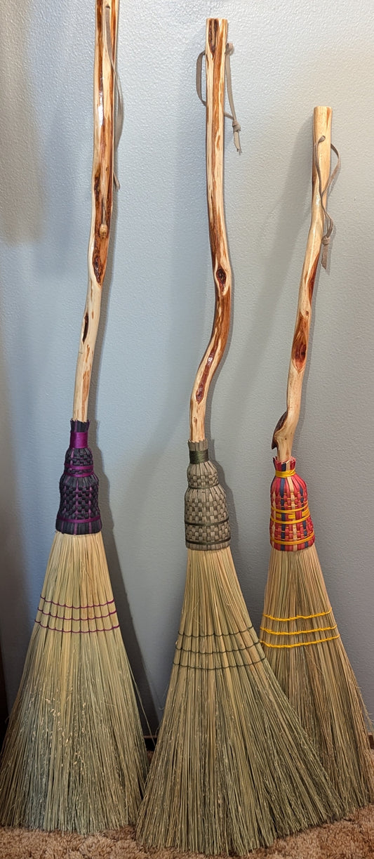 Full Size Kitchen Broom Making