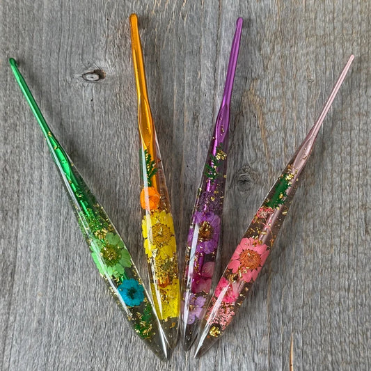 Coley Floral Crochet Hooks